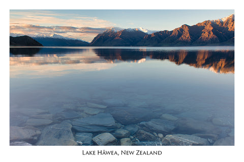 647 - Post Art Postcard - Lake Hawea