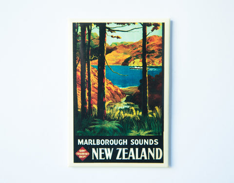 FM0035 - Post Art Magnet - Marlborough Vintage