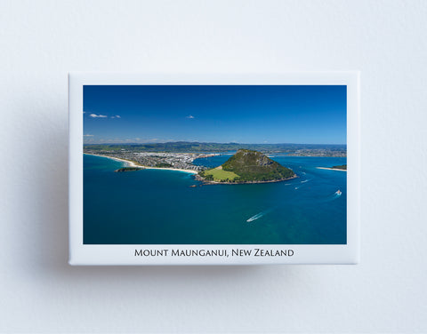 FM0043 - Post Art Magnet - Mount Maunganui Aerial