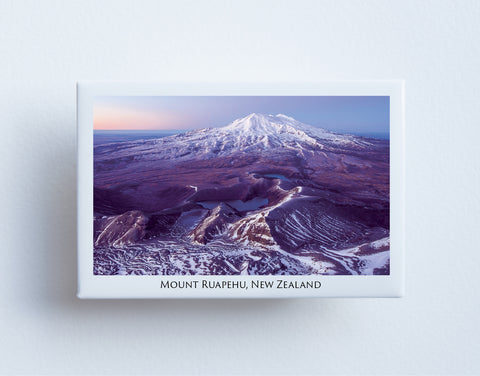FM0052 - Post Art Magnet - Mount Ruapehu