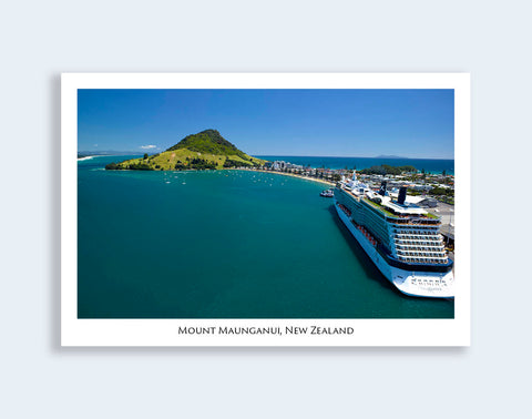 522 - Post Art Postcard - Mount Maunganui