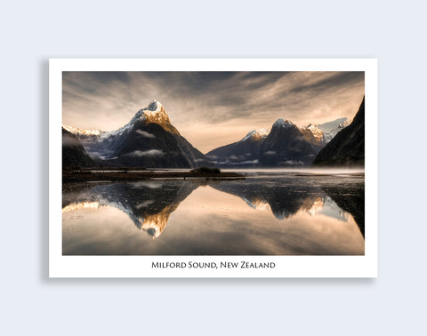 541 - Post Art Postcard - Milford Sound