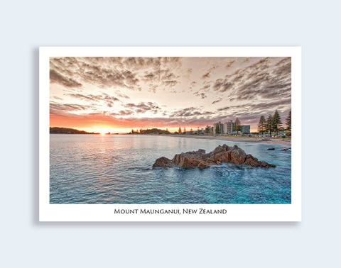 558 - Post Art Postcard - Mount Maunganui - Sunrise