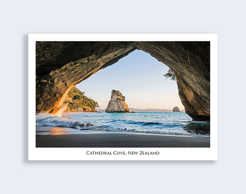 607 - Post Art Postcard - Cathedral Cove