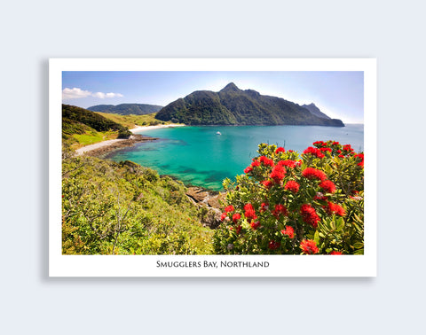617 - Post Art Postcard - Smugglers Bay