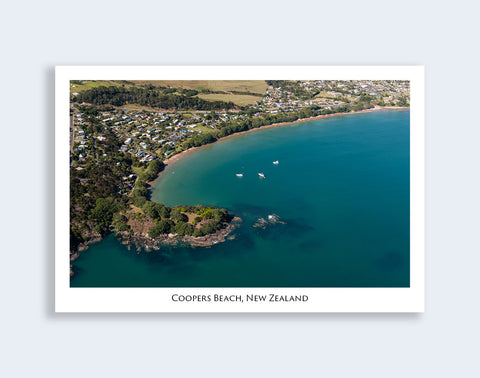 624 - Post Art Postcard - Coopers Beach