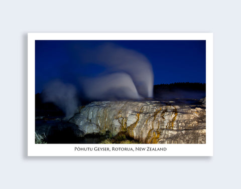 641 - Post Art Postcard - Pohutu Geyser