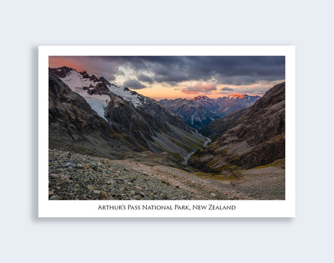 657 - Post Art Postcard - Arthurs Pass National Park