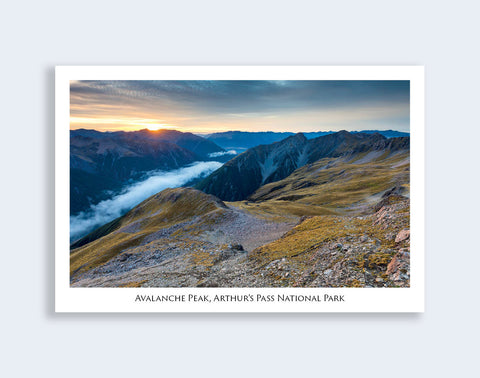 659 - Post Art Postcard - Avalanche Peak