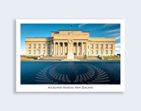 662 - Post Art Postcard - Auckland Museum