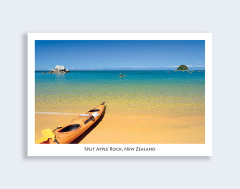 680 - Post Art Postcard - Split Apple Rock - Kayaks