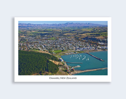 724 - Post Art Postcard - Oamaru Aerial