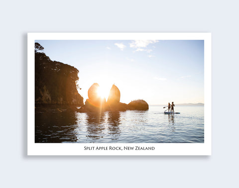 741 - Post Art Postcard - Split Apple Rock - Paddleboarders