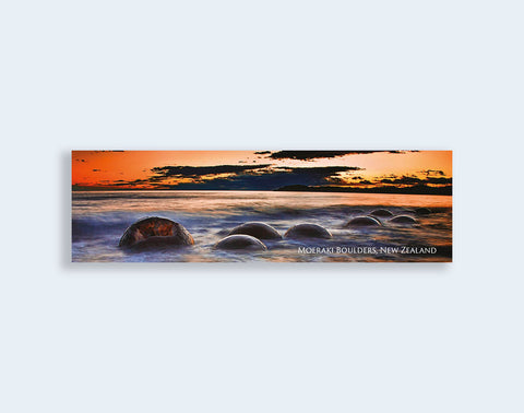 BM112 - Post Art Bookmark - Moeraki Boulders