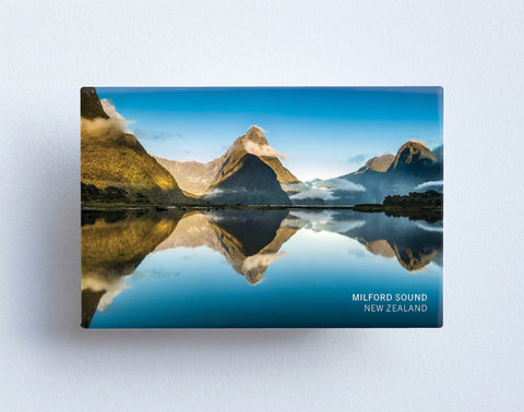 MTS1009 - Sisson Magnet - Milford Sound Reflection