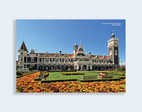 PCL 1016 - Sisson Postcard - Dunedin Railway Station