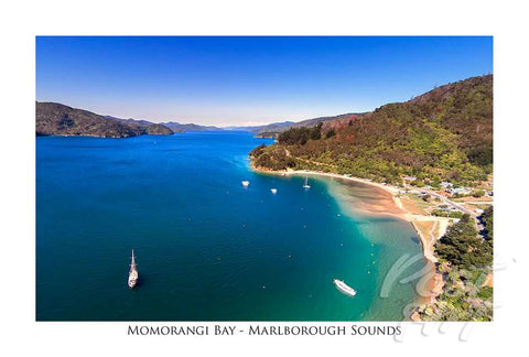 36 - Post Art Postcard - Momorangi Bay