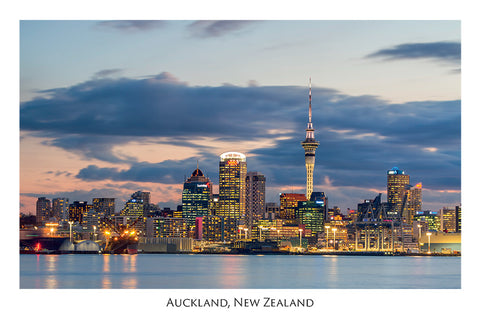 531 - Post Art Postcard - Auckland