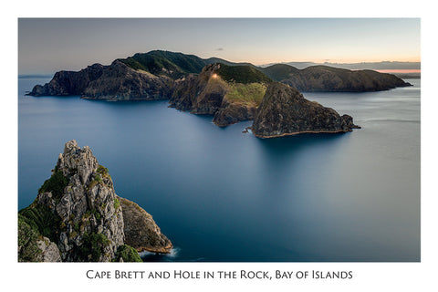 555 - Post Art Postcard - Cape Brett