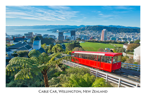 596 - Post Art Postcard - Wellington Cable Car