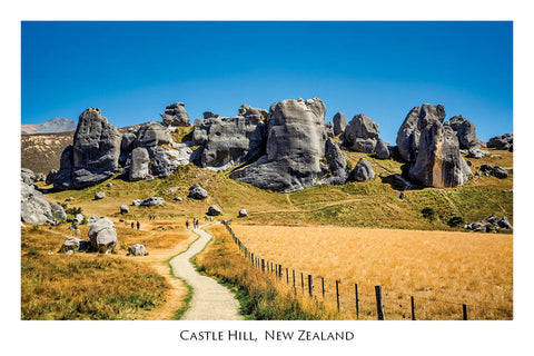 660 - Post Art Postcard - Castle Hill