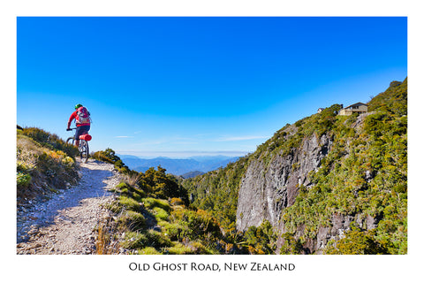 691 - Post Art Postcard - Old Ghost Road