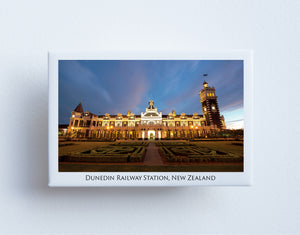 FM0074 - Post Art Magnet - Dunedin Railway Station