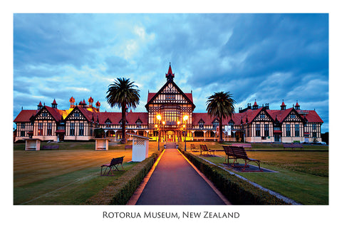 N42 - Post Art Postcard - Rotorua Museum
